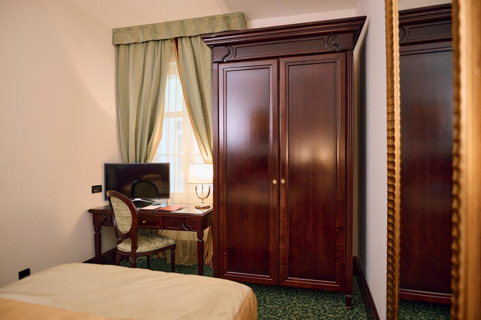 Arbiana Heritage Hotel Rab Town Bilik gambar
