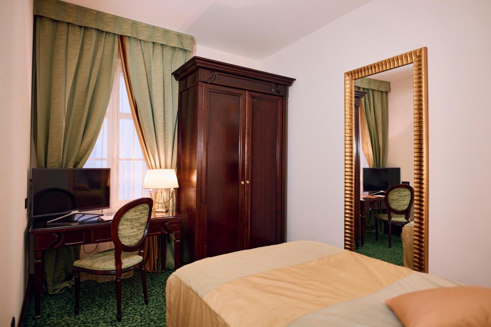 Arbiana Heritage Hotel Rab Town Bilik gambar